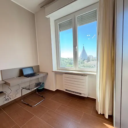 فندق مبيت وإفطار Panoramic 3*