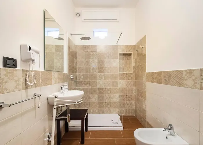 Panoramic Rooms Bed & Breakfast