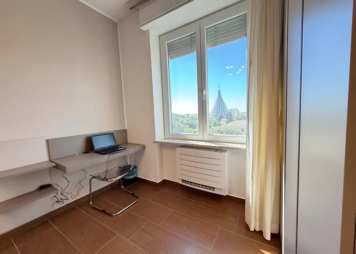 住宿加早餐酒店 Panoramic 3*